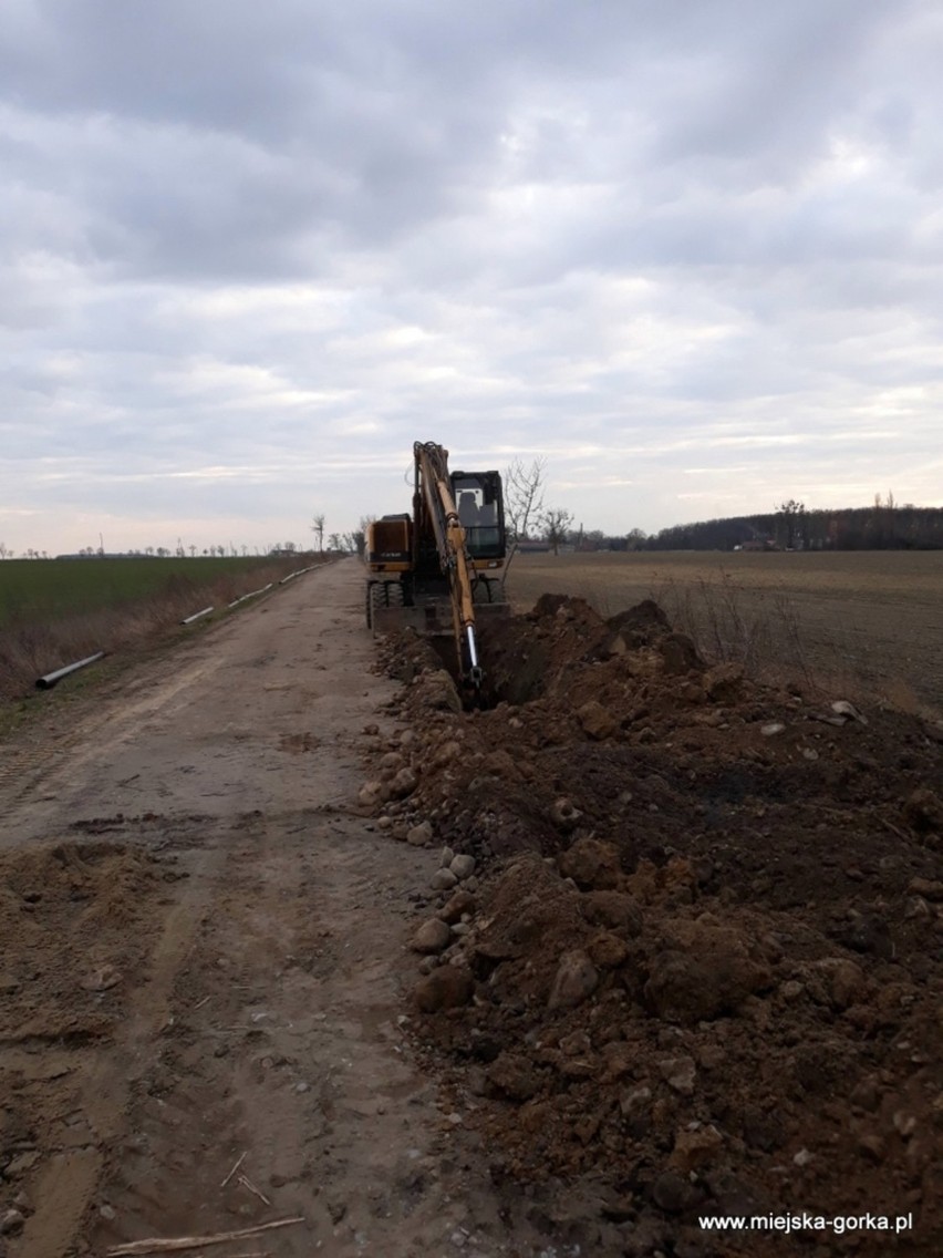 Trwają zaawansowane prace przy budowie sieci kanalizacyjnej w Kołaczkowicach