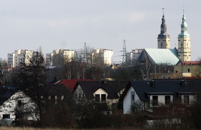 Legnica widziana od strony drogi ekspresowej S3 [ZDJĘCIA]