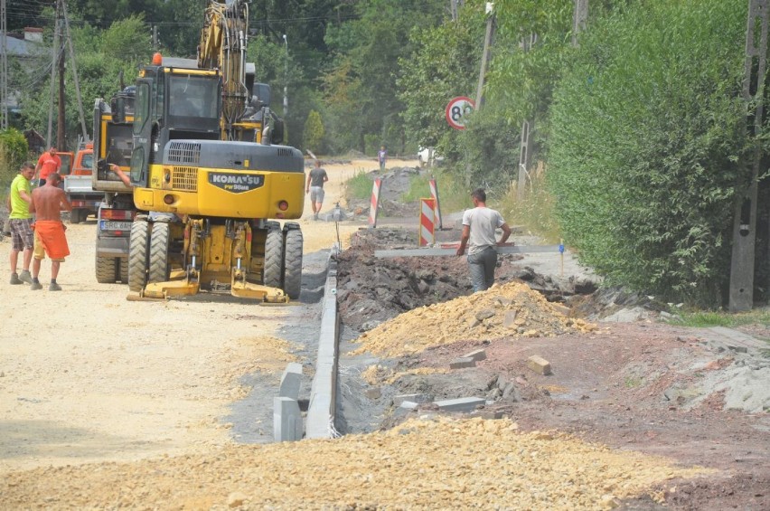 Trwa remont ulicy Raciborskiej w Gorzycach