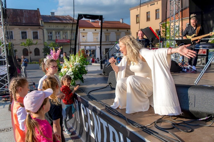 Na Rynku Górnym w Wieliczce wystąpiła Barbara Kurdej-Szatan