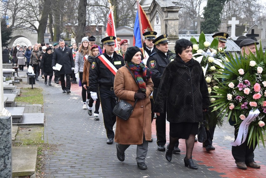 Pogrzeb Janiny Piotrowskiej na Cmentarzu Miejskim w Kaliszu ZDJĘCIA