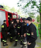 Strażacy z Piły ćwiczą na bloku przy ul. Łowieckiej