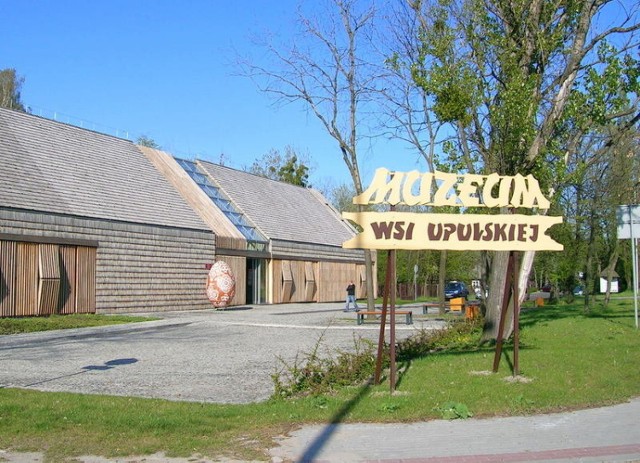 Na terenie Muzeum znajduje się dziewięć zagród z regionu oleskiego i opolskiego. Fot. Jola Paczkowska