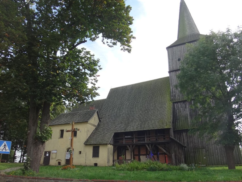 Perła drewnianej architektury - Kościół w Klępsku