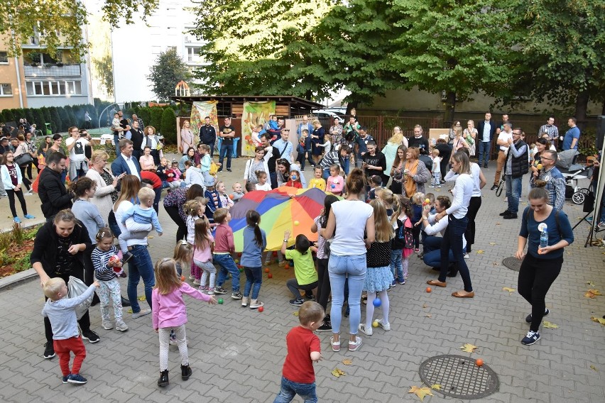 Przedszkolna jedynka zaprosiła na jesienny festyn (ZDJĘCIA)   