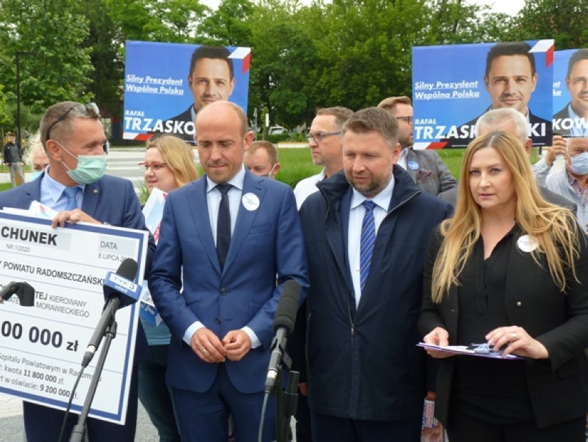 Wybory prezydenckie 2020: W Radomsku Borys Budka namawiał do głosowania na Rafała Trzaskowskiego [ZDJĘCIA, FILM]