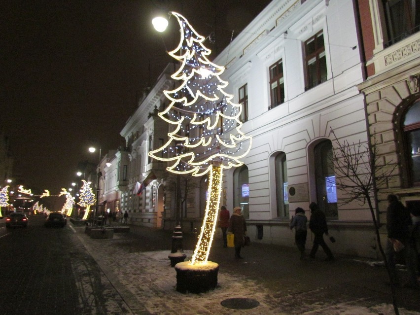Tak wygląda świąteczna iluminacja na ulicy Piotrkowskiej