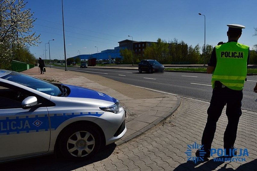 Wałbrzych: Policjanci z drogówki w weeekend prowadzili akcję „Prędkość". Odebrano tylko jedno prawo jazdy