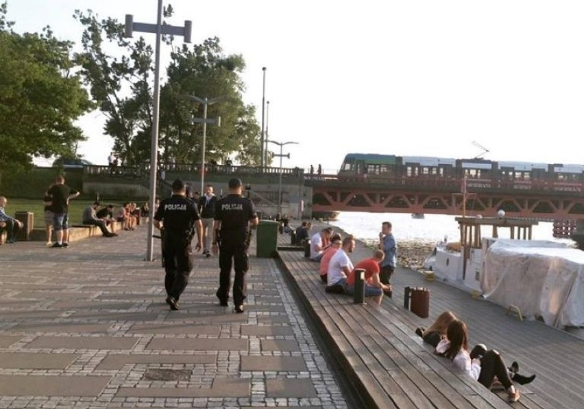 Bulwary w Szczecinie znów pod czujnym okiem policji. Sprawdzamy dlaczego [ZDJĘCIA]