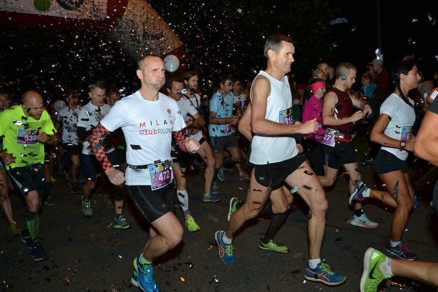 Rybnicki Półmaraton Księżycowy - 1200 biegaczy na starcie w blasku księżyca! ZDJĘCIA ZAWODNIKÓW