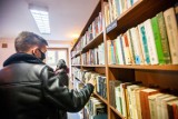 Koniec tanich książek? Polska Izba Książki chce przeforsować projekt ustawy narzucający jednakową cenę książki. To oznacza koniec promocji