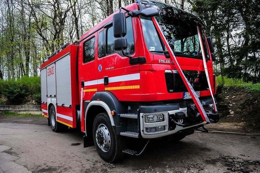Nowy samochód pożarniczy dla strażaków z Nakła Śląskiego [ZDJĘCIA]