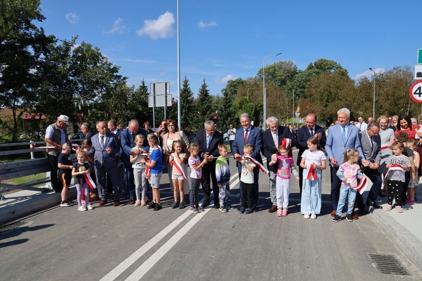 Nowy most na Sanie połączył dwie gminy w powiecie...