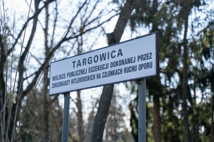Chełm. Oddali hołd pomordowanym w 80. rocznicę egzekucji na chełmskiej "targowicy"