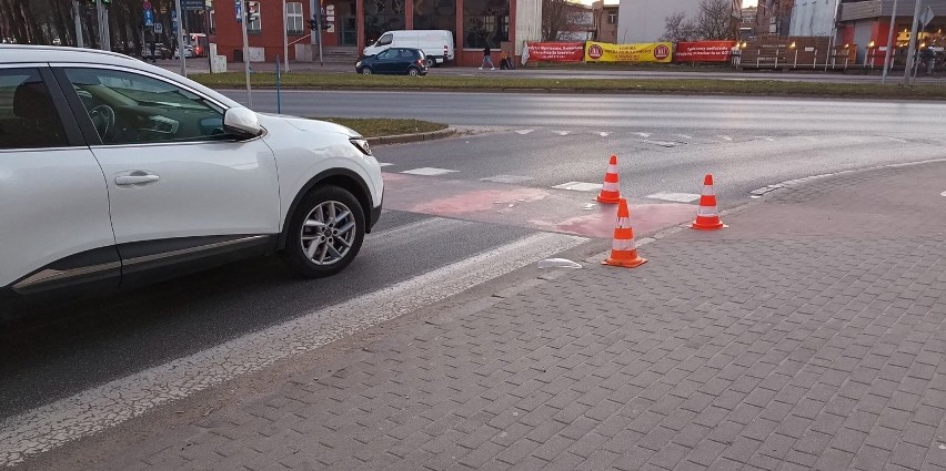 Potrącenie mężczyzny na przejściu dla pieszych w Słupsku. Pieszy nie odniósł poważnych obrażeń