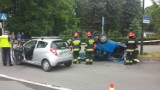 Wypadek w Gliwicach. Panda dachowała po zderzeniu z chevroletem