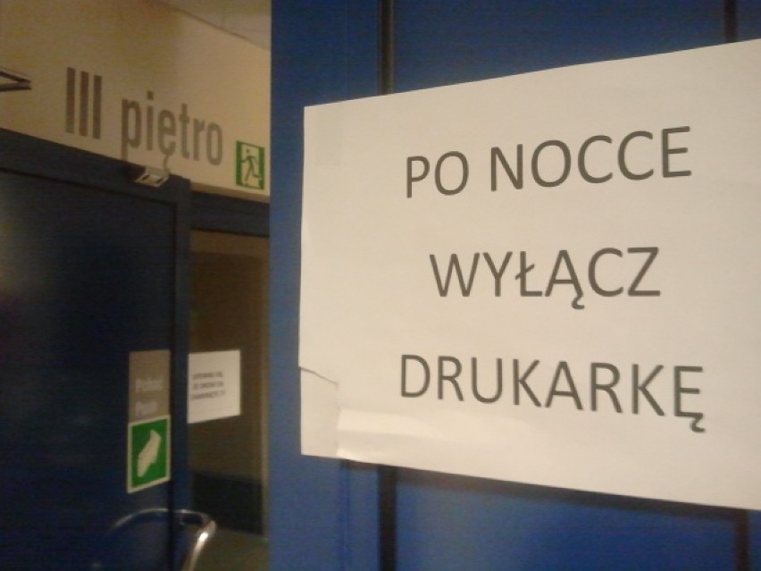 Praca w wieży kontroli lotów na lotnisku w Pyrzowicach jest...