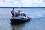 Odcinek jezior Wdzydzkich jest patrolowany przez policję. We Wdzydzach zwodowali łódź specjalnie przygotowaną do patroli na akwenach wodnych