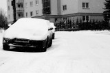 Warszawa pod śniegiem. Trudna sytuacja na drogach
