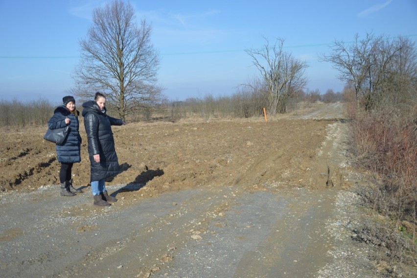 Zablokowany dojazd do żwirowni Borzęcin-Łazy, 15.02.2023