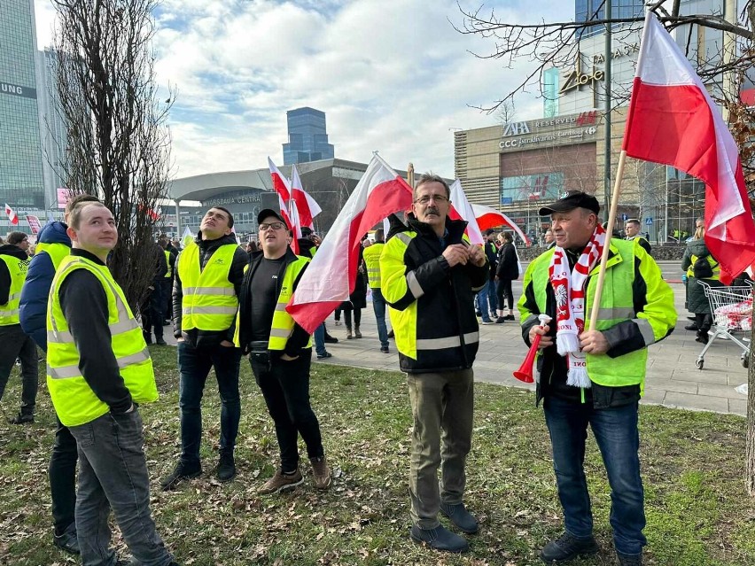 Protesty w Warszawie. Wśród nich również rolnicy z powiatu nowotomyskiego! 