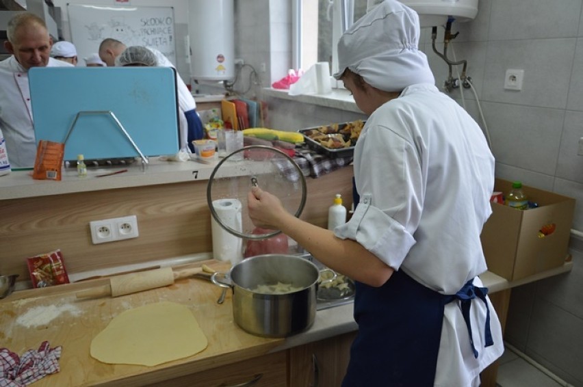 Nowy Sącz. Barbara Stasianek podaje przepis na zwycięskie pierogi z makiem 