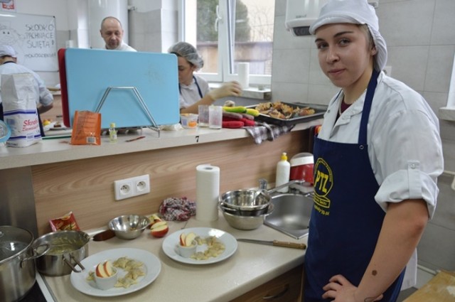 Pierogi z makiem Barbary Stasianek nie miały sobie równych. Uczennica zdobyła pierwszą nagrodę w konkursie i wyróżnienie Artura Pasonia. Wygrała mikser i kolację dla dwojga w Villi Poprad w Rytrze