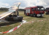 Katowice: Wypadek samolotu na Muchowcu [ZDJĘCIA]. Pilot musiał awaryjnie lądować, interweniowali strażacy
