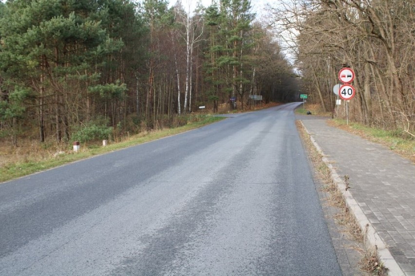 Droga powiatowa Soczewka - Łąck zostanie wyremontowana. Znamy szczegóły. Zobacz, ile będzie kosztował remont drogi i do kiedy potrwają prace