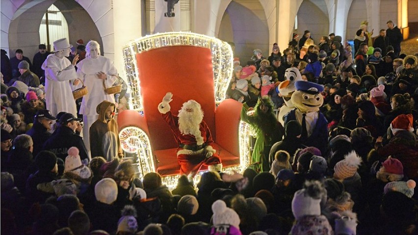 JAROCIN: II Jarmark Bożonarodzeniowy oficjalnie zainaugurowany. Potrwa do 8 grudnia