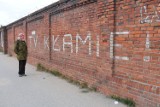 Co z napisami na murach z początków "Solidarności"?