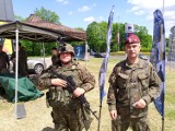 Obok centrum AKS w Chorzowie żołnierze informowali o służbie wojskowej. MON zachęca