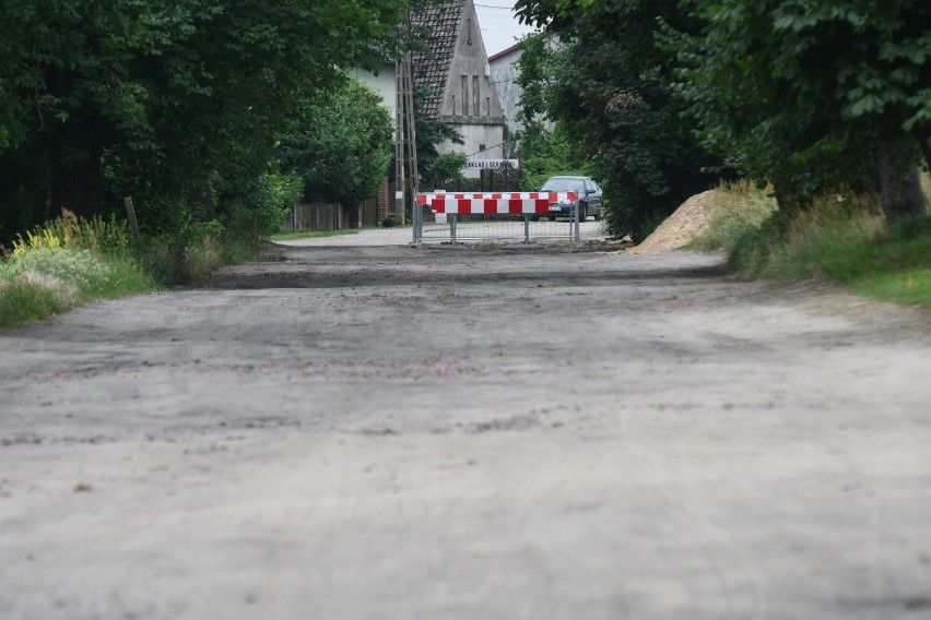 Ruszyła przebudowa ul. Wyszyńskiego na os. Warniki w...