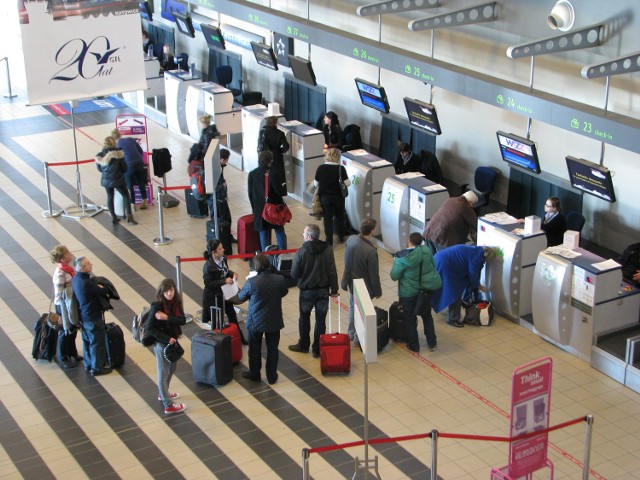 Terminal pasażerski B w porcie lotniczym "Katowice" w Pyrzowicach