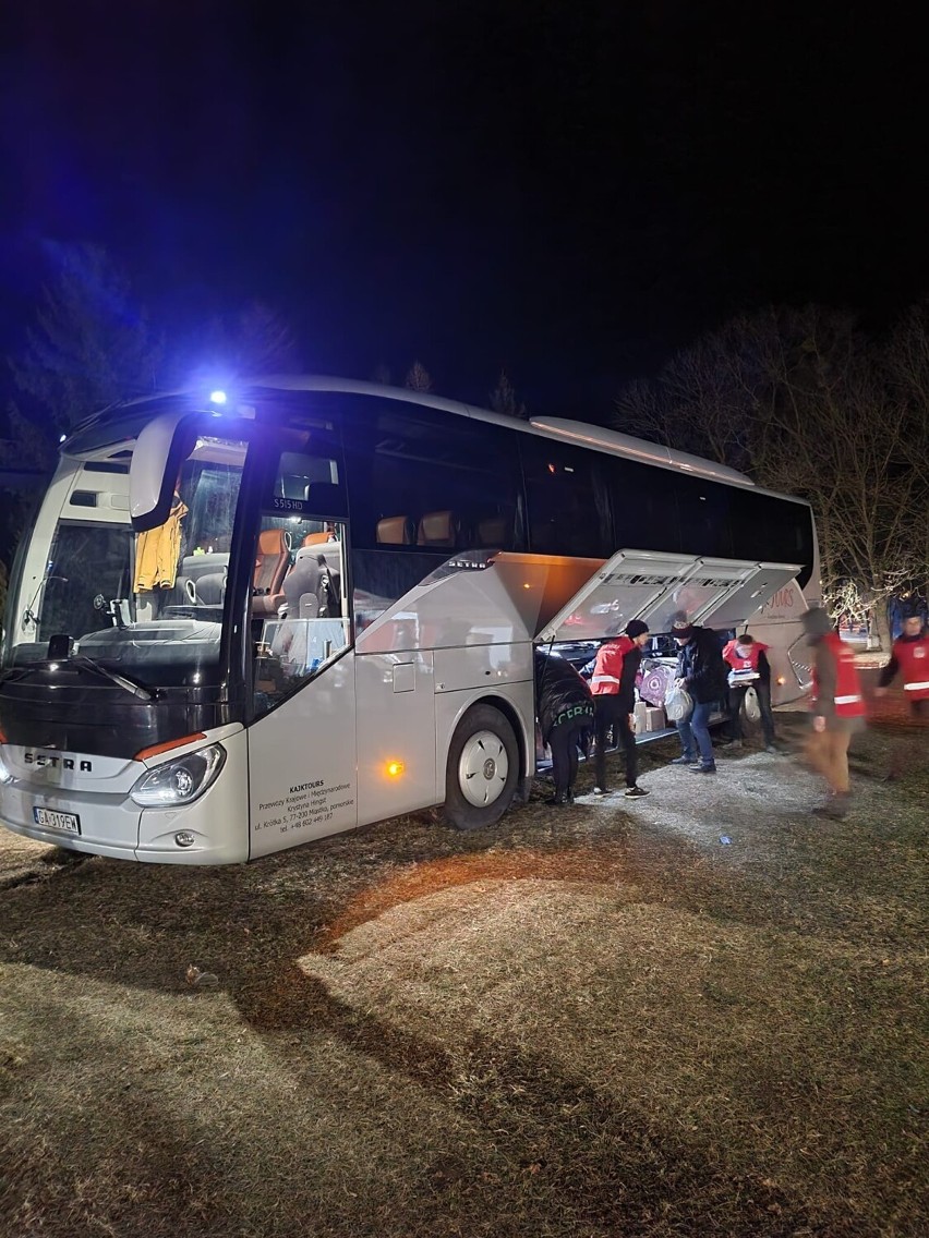 Autobus z Kamnicy dotarł do Dorohuska. Teraz jedzie do Chełma. Uchodźcy są nieufni