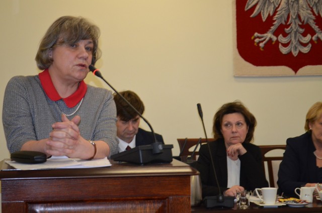 Prokurator Rejonowa Jolanta Cieślewicz przedstawiła na sesji  informacje z zeszłego roku