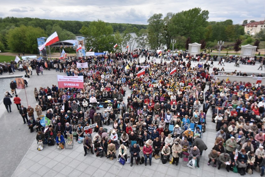 Tłumy przybyły na konsekracji nowego kościoła w Toruniu [zdjęcia]