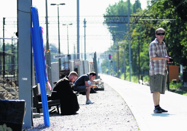 Peronu dalekobieżnego na sopockim dworcu nie chroni już zabytek. Miłośnicy zabytków nie mogą tego przeboleć