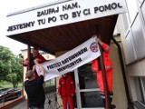 Protest ratowników medycznych. Żądają podwyżek [FOTO]