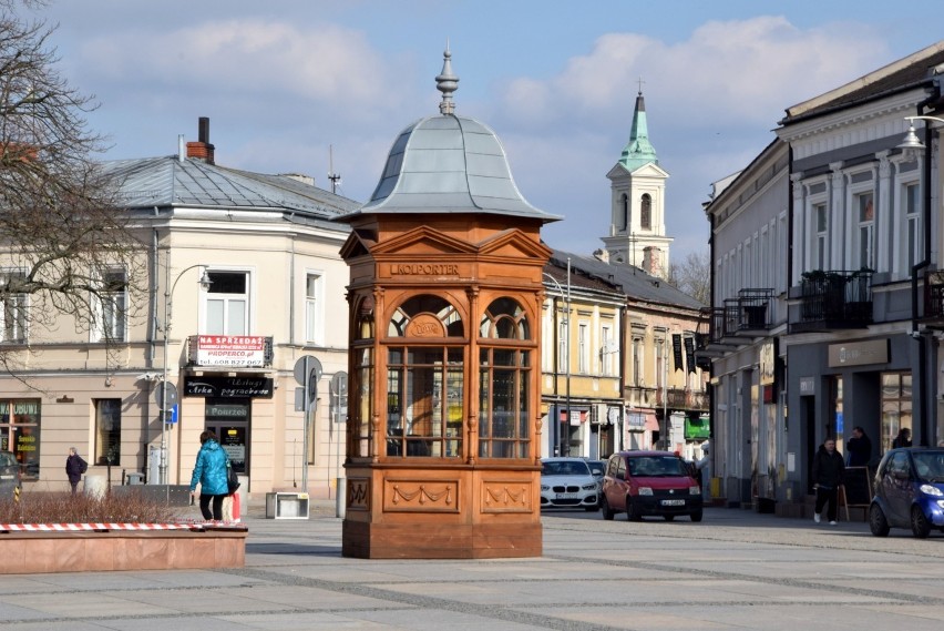 Na Rynku w Kielcach ma być więcej zieleni i ławek.