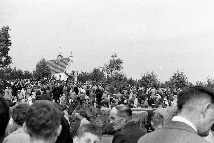 Sieradz, 1962 rok. Uroczystość prymicyjna ks. Borowieckiego.  Wycieczka do Warszawy ZDJĘCIA