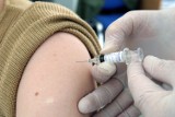 Lekarze ze szpitala Biegańskiego szczepią się przeciwko grypie