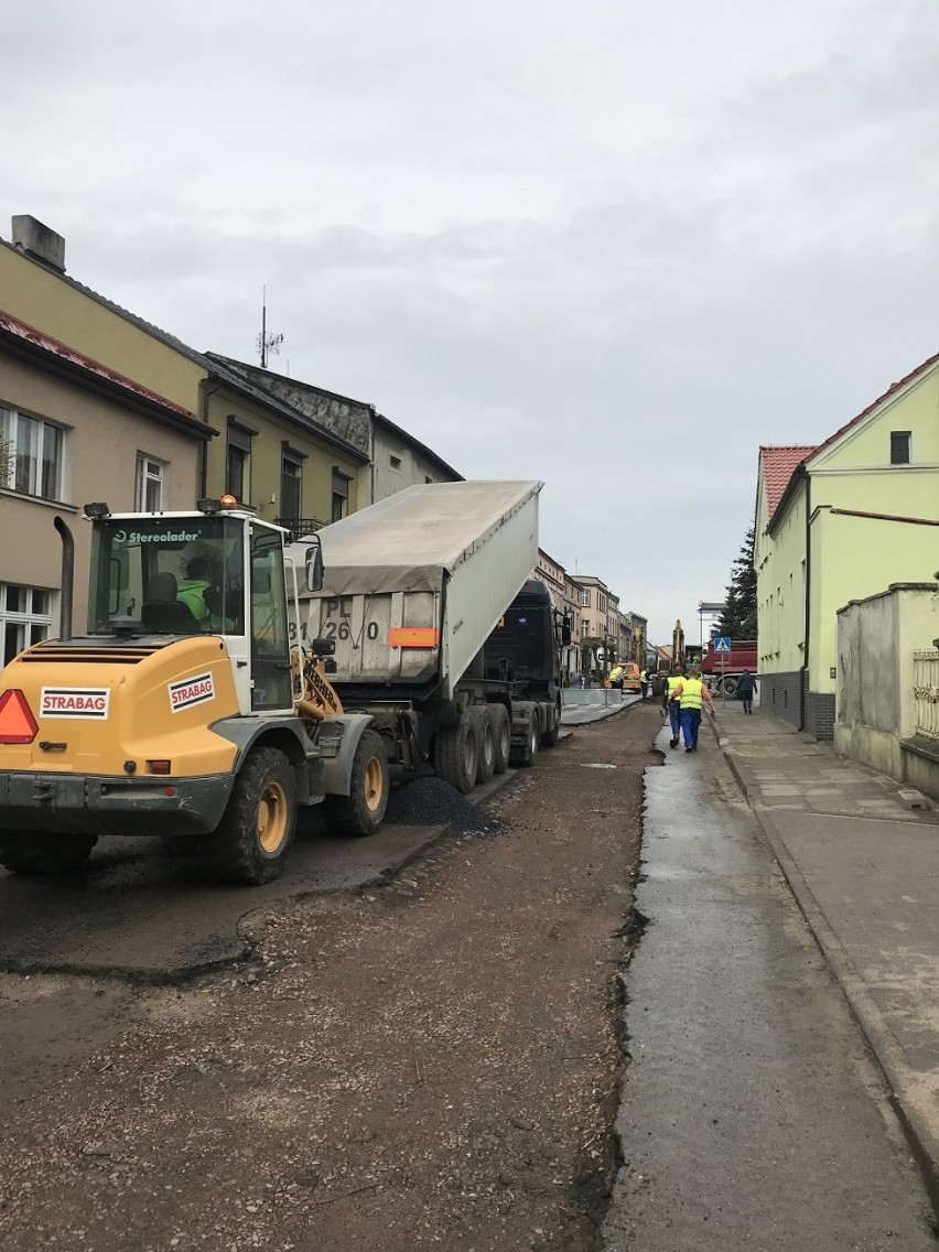 W Krzywiniu trwa budowa sieci kanalizacyjnej