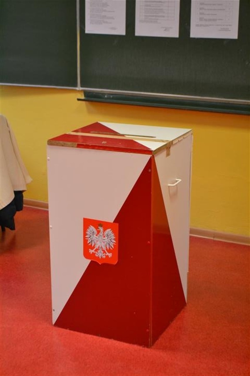 Częstochowa: Lokale wyborcze otwarte bez zakłóceń [ZDJĘCIA]