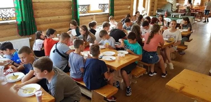 Tatrzańskie wakacje dla dzieci z Ukrainy. Wyjazd zorganizowało starostwo powiatowe w Radomsku. ZDJĘCIA