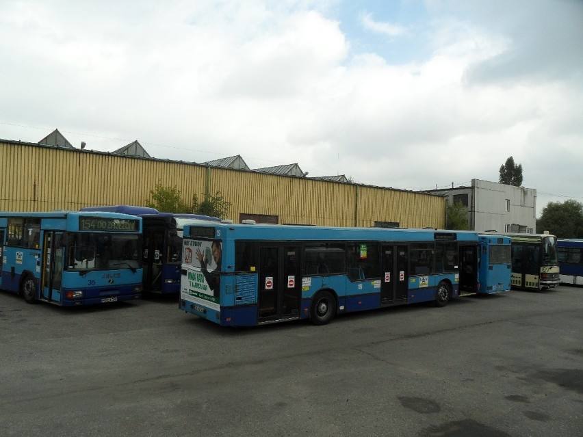 To koniec PUP Czeladź: Na aukcji możecie kupić zajezdnię i 40 autobusów