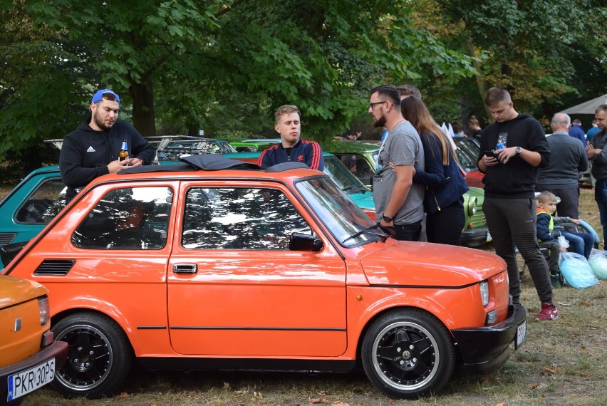 WITASZYCE: Spotkanie klasycznej motoryzacji, czyli megaimpreza dla fanów czterech kółek i nie tylko [ZDJĘCIA]