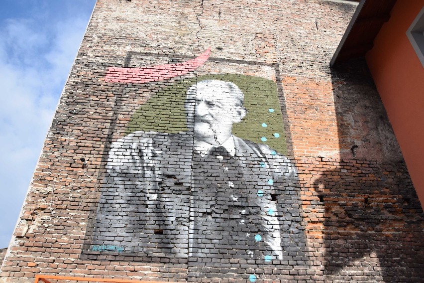 Mural z wizerunkiem dawnego burmistrza Przemyśla Aleksandra...