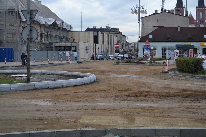Częstochowa: Plac Daszyńskiego. Tak budują nowe rondo