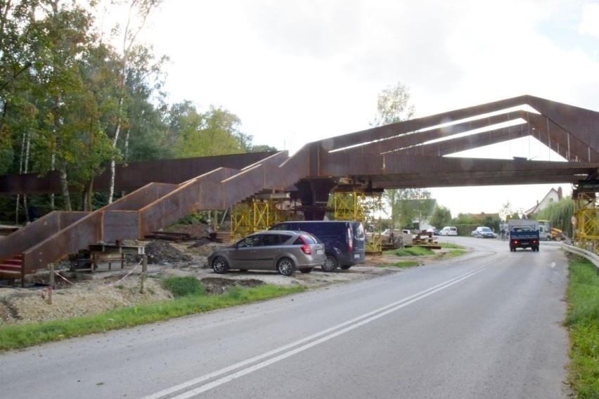 Kładka w Busku - projekt słynnych architektów już prawie gotowa. Ale efekt! Zobaczcie to dzieło [WIDEO, ZDJĘCIA]